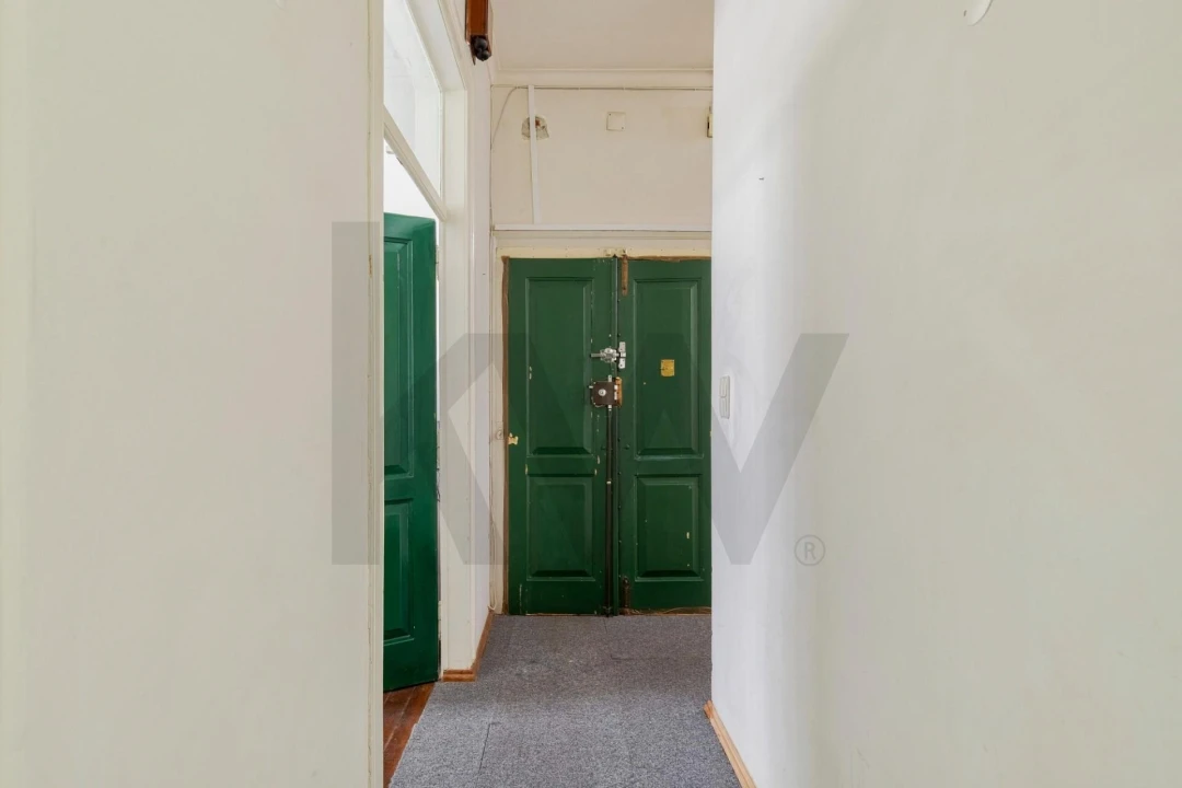 Apartamento T6 para Venda em Santo António Foto 3