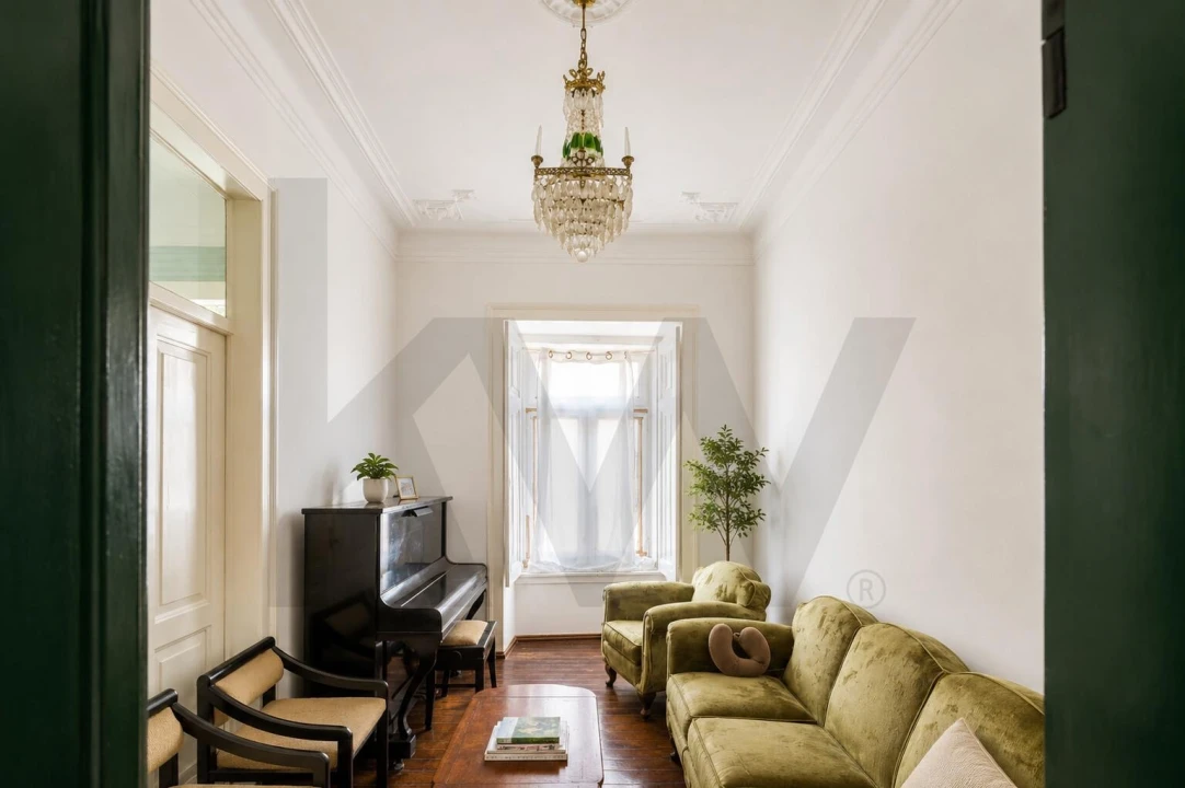 Apartamento T6 para Venda em Santo António Foto 1