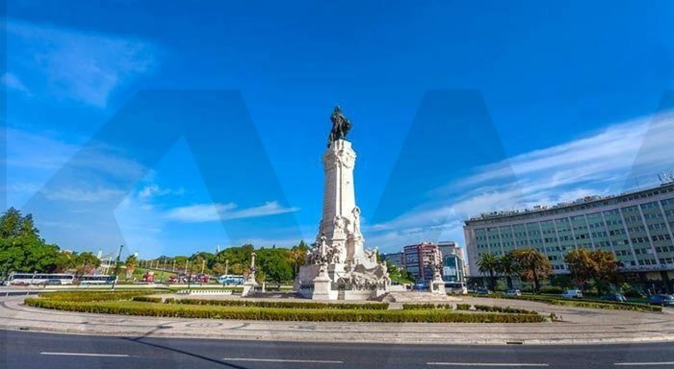 Apartamento T6 para Venda em Santo António Foto 21
