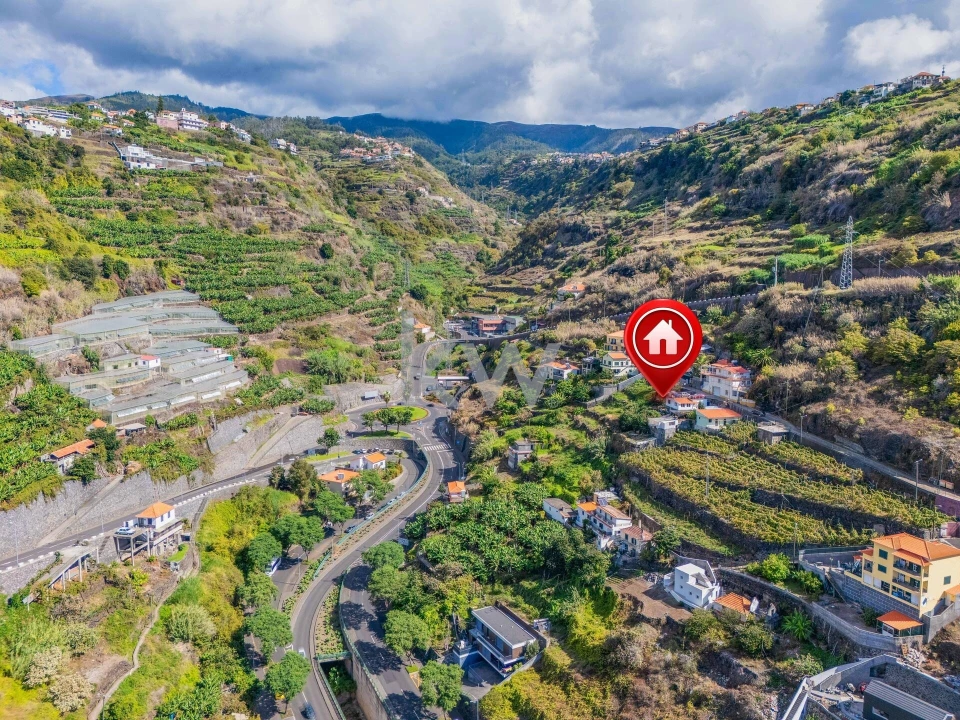 Terreno para Venda em Arco da Calheta Foto 9