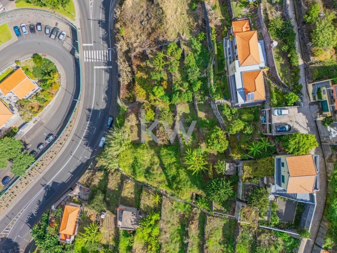 Terreno para Venda em Arco da Calheta Foto 4