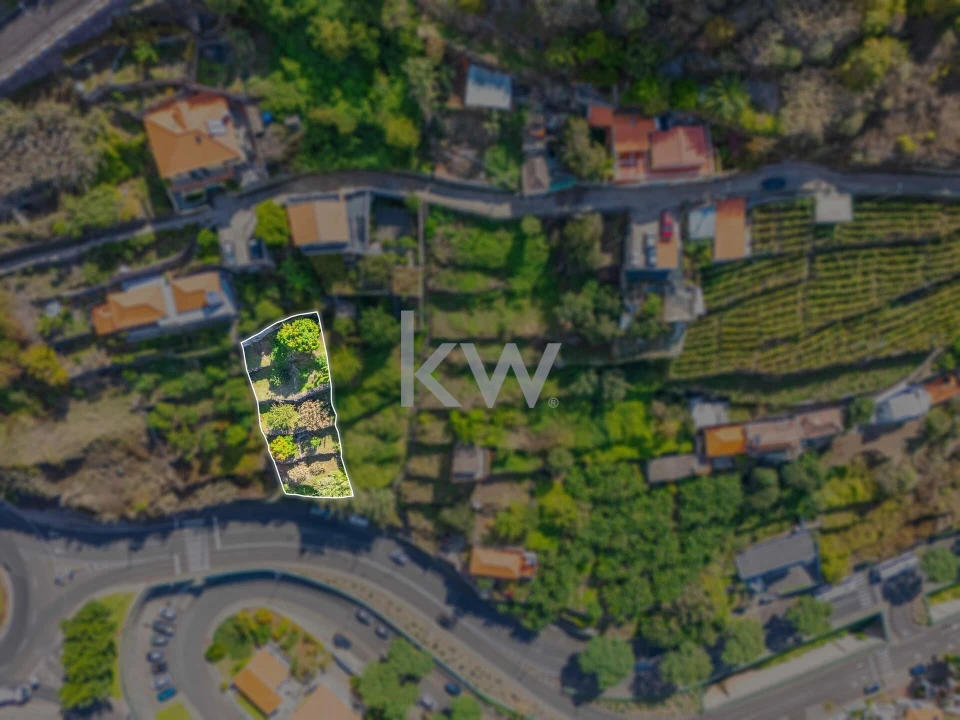 Terreno para Venda em Arco da Calheta Foto 11