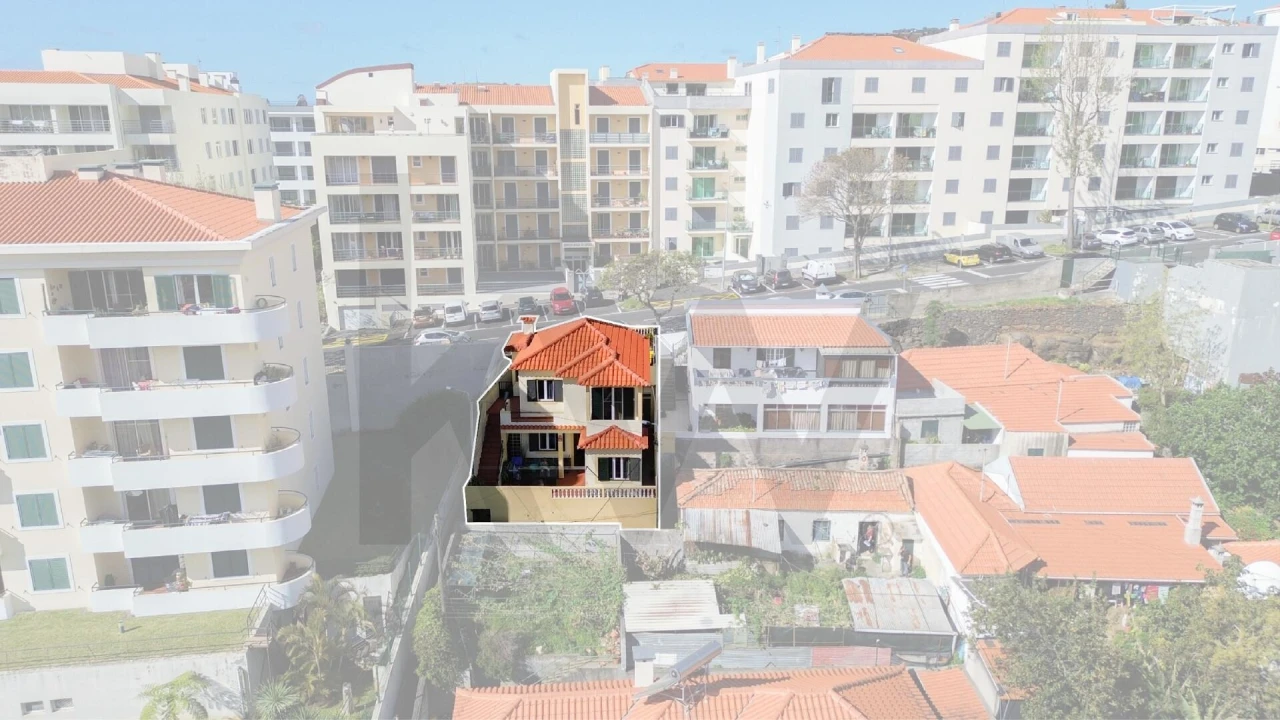 Moradia T3 para Venda em Santo Antonio Foto 42