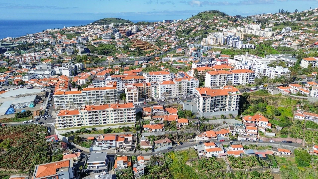 Moradia T3 para Venda em Santo Antonio Foto 61