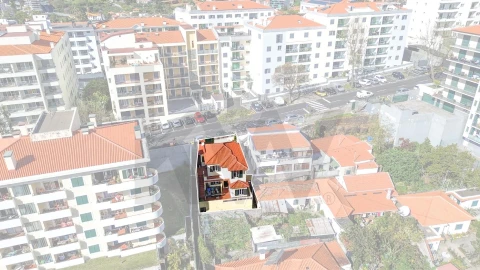 Moradia T3 para Venda em Santo Antonio