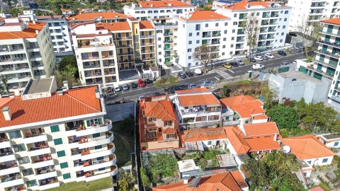 Moradia T3 para Venda em Santo Antonio