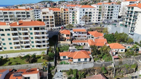 Moradia T3 para Venda em Santo Antonio