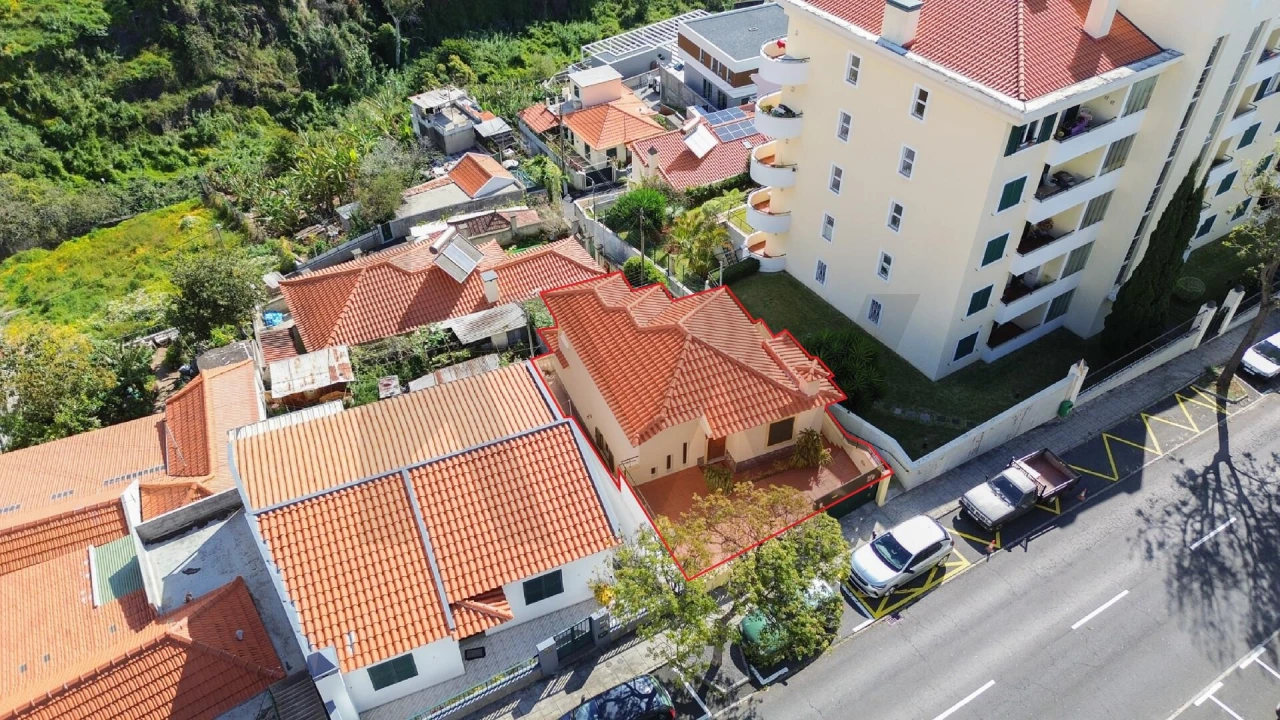 Moradia T3 para Venda em Santo Antonio Foto 52