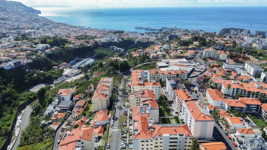 Moradia T3 para Venda em Santo Antonio Foto 70