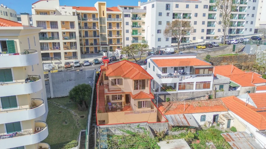 Moradia T3 para Venda em Santo Antonio Foto 46