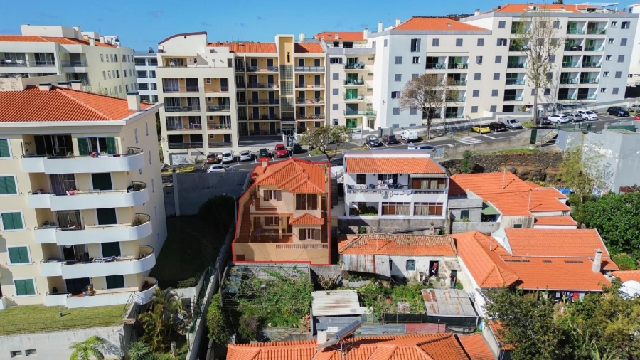 Moradia T3 para Venda em Santo Antonio Foto 51