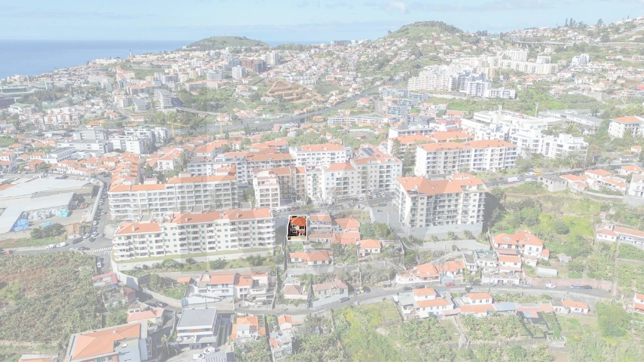 Moradia T3 para Venda em Santo Antonio Foto 38