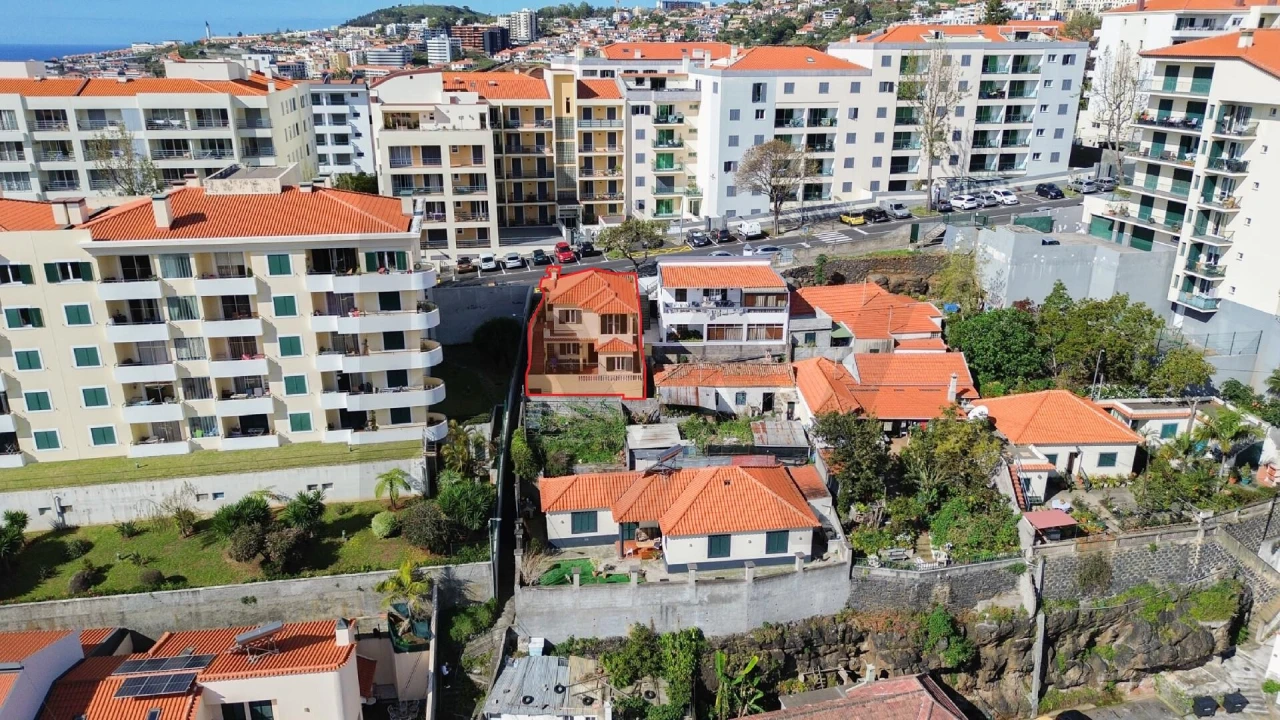 Moradia T3 para Venda em Santo Antonio Foto 50