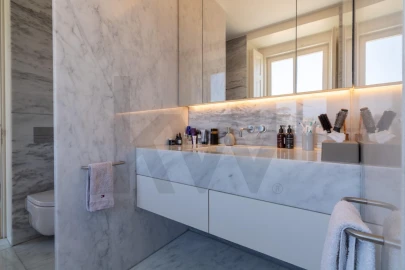 Apartamento T4 para Venda em Santa Maria Maior