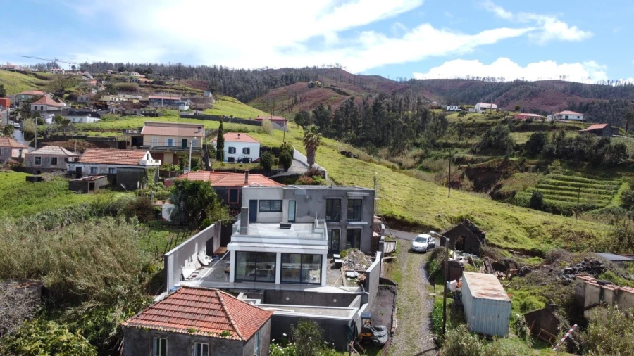 Moradia T3 para Venda em Ponta do Pargo Foto 4