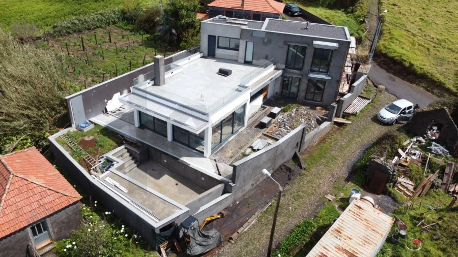 Moradia T3 para Venda em Ponta do Pargo Foto 3