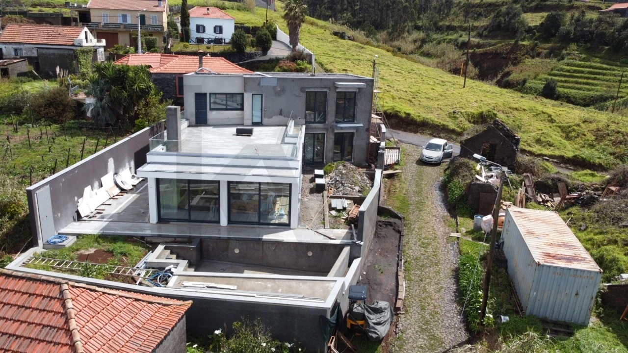 Moradia T3 para Venda em Ponta do Pargo Foto 2