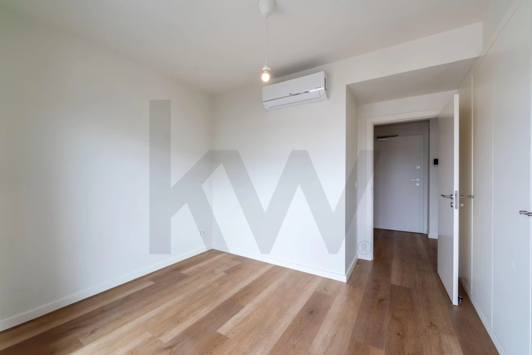 Apartamento T2 para Arrendamento em Lumiar Foto 9