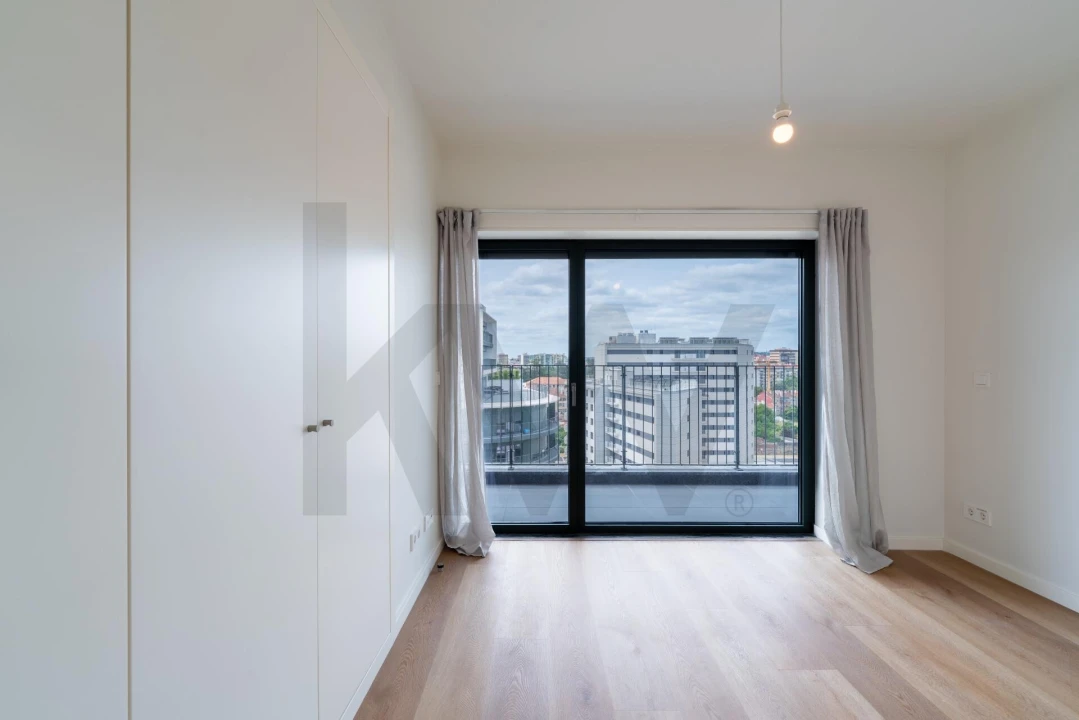 Apartamento T2 para Arrendamento em Lumiar Foto 8