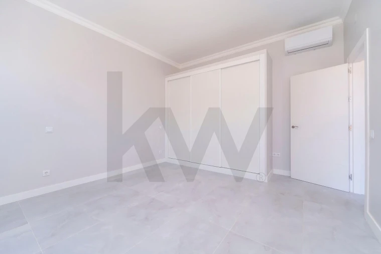 Moradia T5 para Venda em Vila Nova de Cacela Foto 27