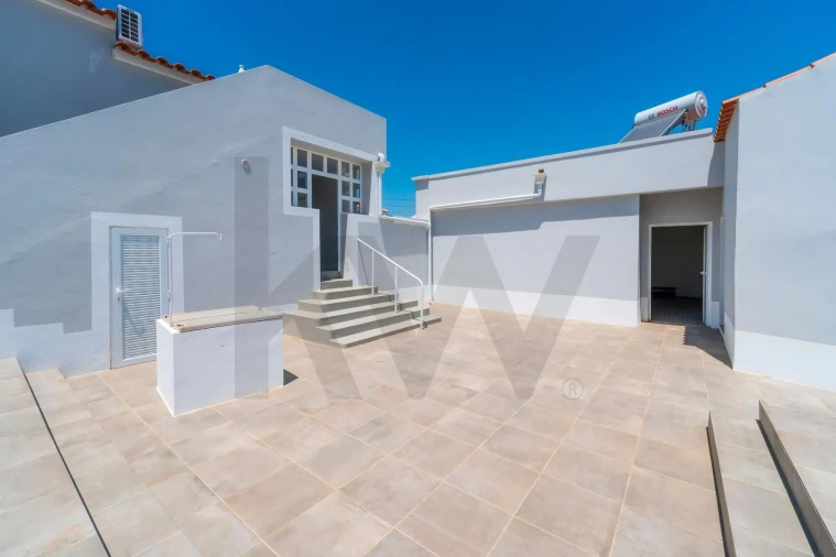 Moradia T5 para Venda em Vila Nova de Cacela Foto 2