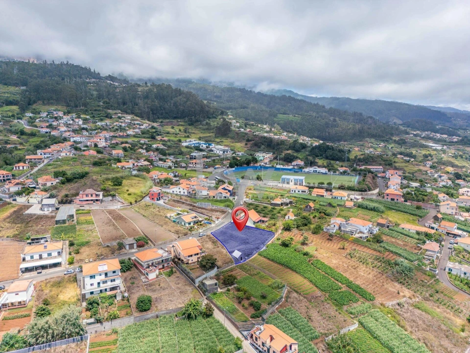 Terreno para Venda em Canhas Foto 10