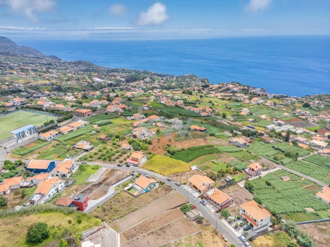 Terreno para Venda em Canhas Foto 3
