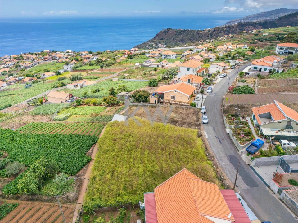 Terreno para Venda em Canhas Foto 13