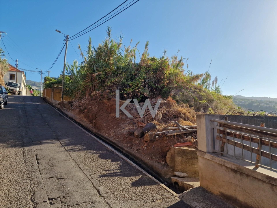 Terreno para Venda em Ponta do Sol Foto 3