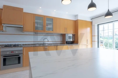 Apartamento T5 para Venda em Mafra
