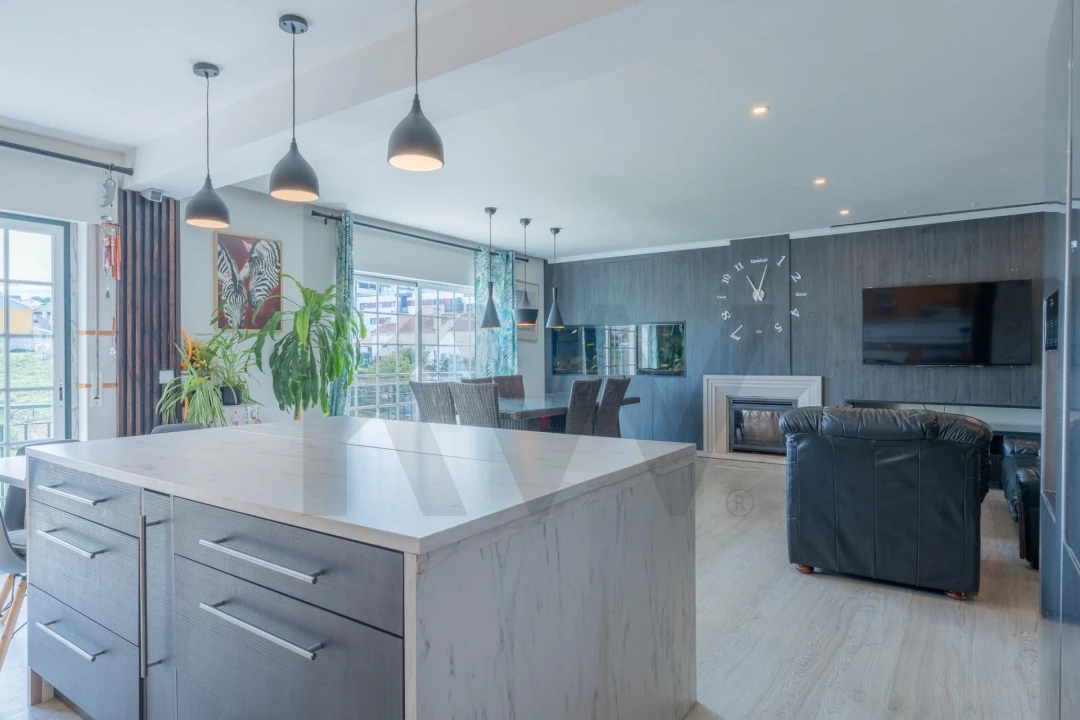 Apartamento T5 para Venda em Mafra Foto 10