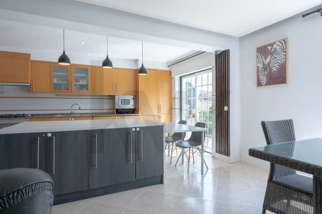 Apartamento T5 para Venda em Mafra Foto 8