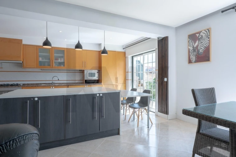 Apartamento T5 para Venda em Mafra Foto 8