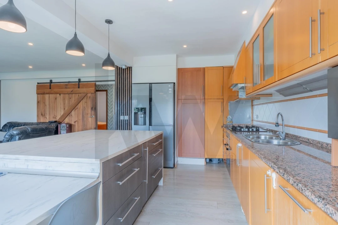 Apartamento T5 para Venda em Mafra Foto 9