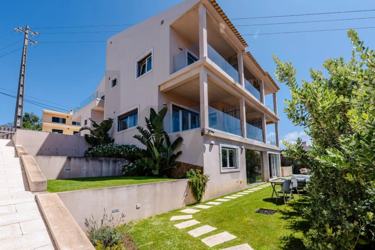 Moradia T9 para Venda em Colares Foto 43