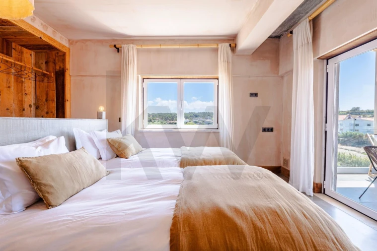 Moradia T9 para Venda em Colares Foto 40