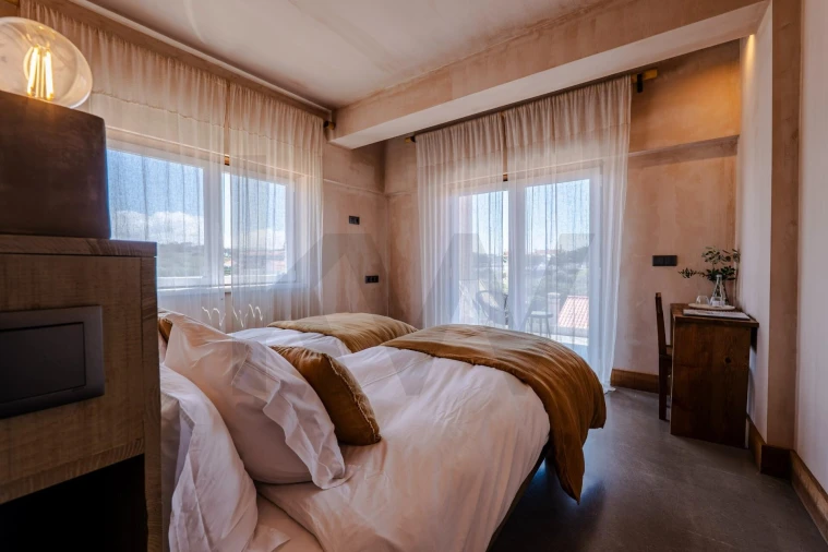 Moradia T9 para Venda em Colares Foto 39