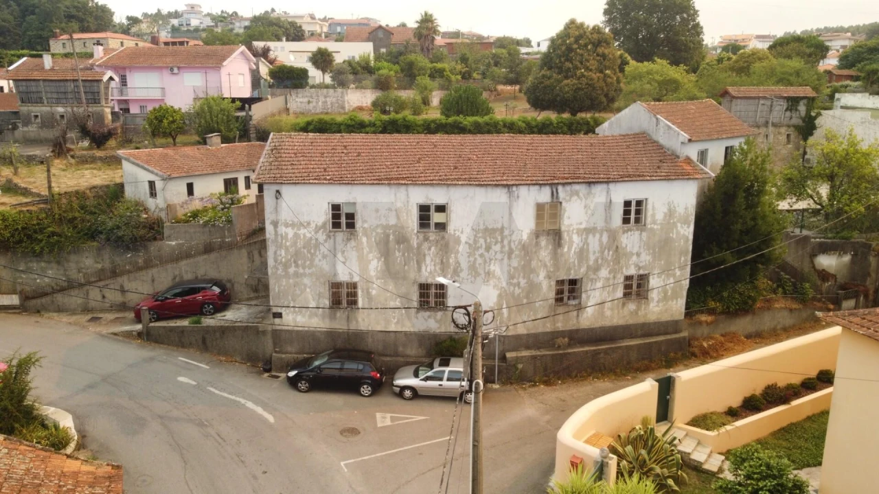 Moradia T1 para Venda em Romariz Foto 1