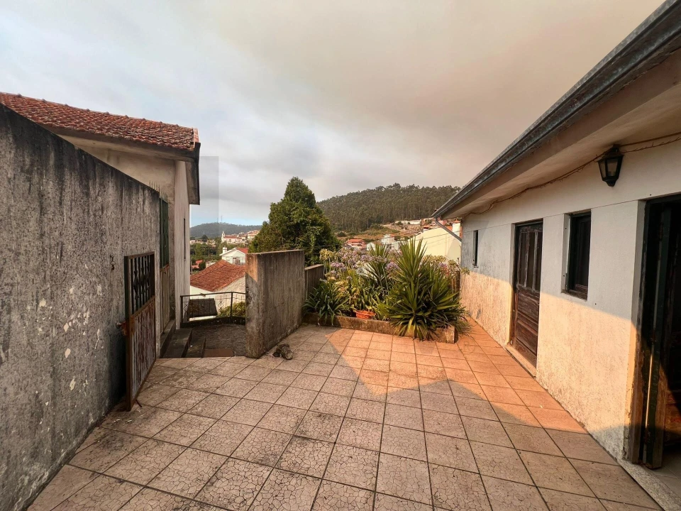 Moradia T1 para Venda em Romariz Foto 38