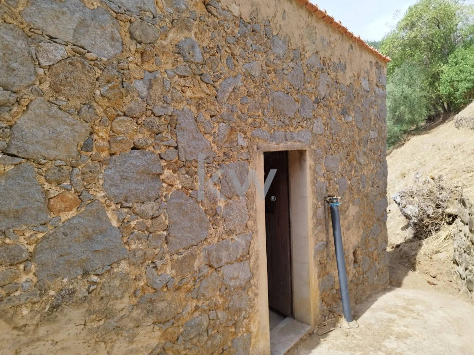 Moradia T3 para Venda em Monchique Foto 22