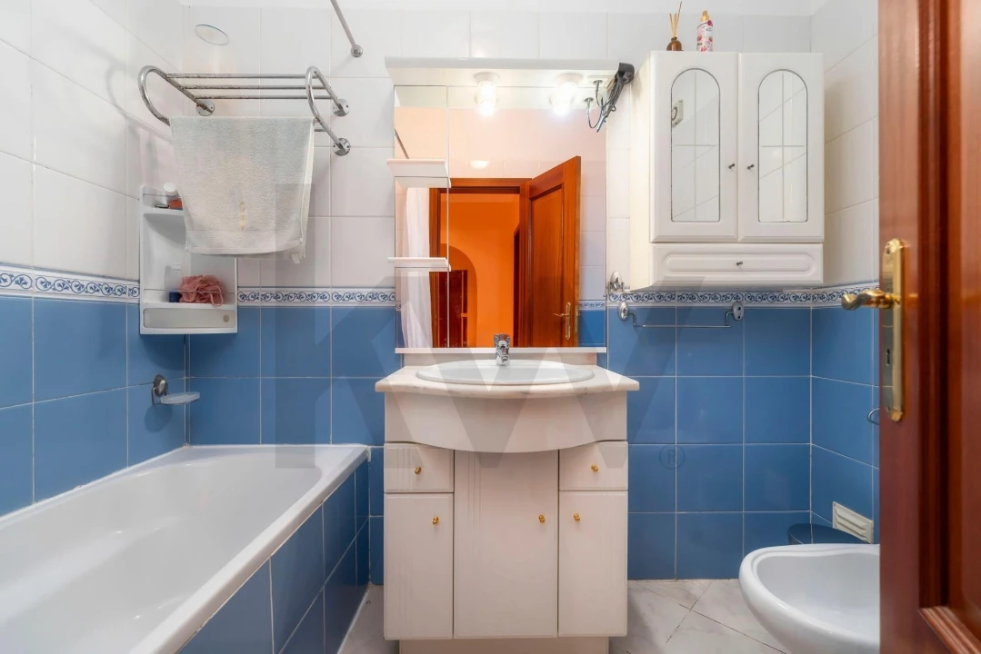 Apartamento T3 para Venda em Olhão Foto 17