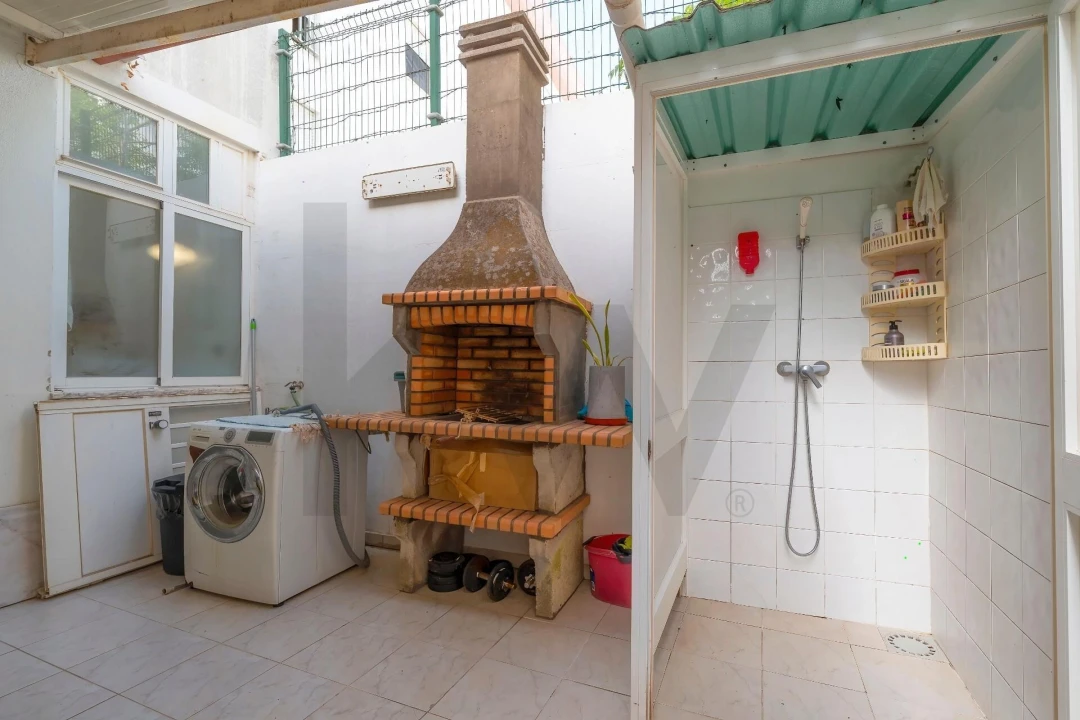 Apartamento T3 para Venda em Olhão Foto 11