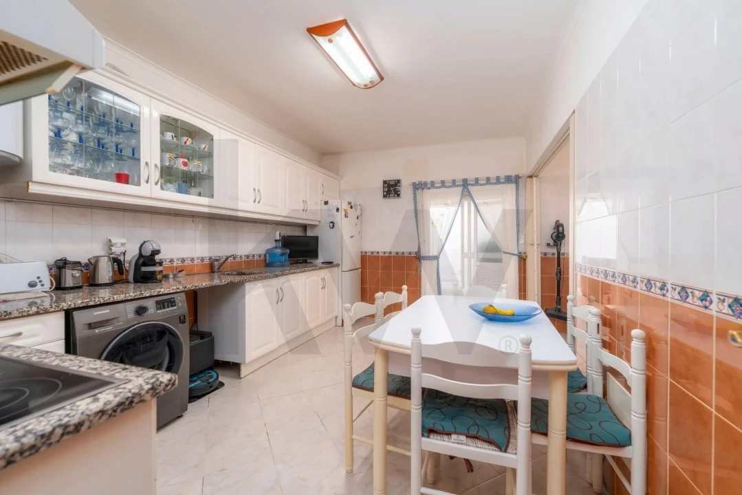 Apartamento T3 para Venda em Olhão Foto 4