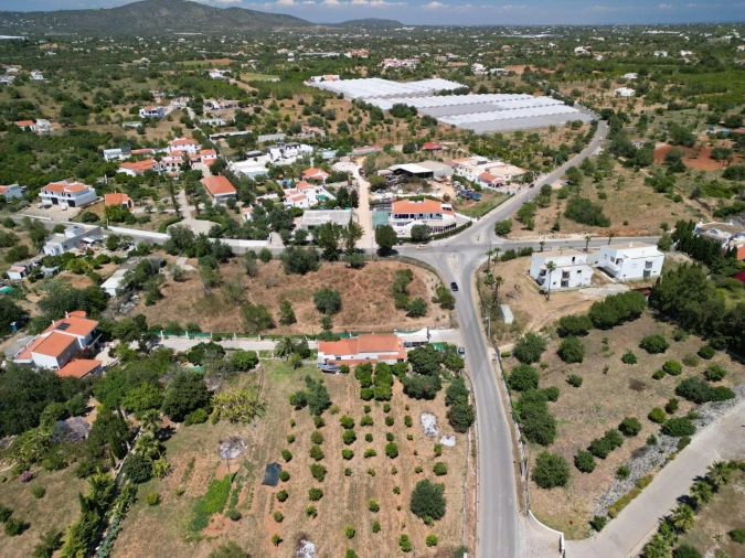 Negócio para Venda em Pechão Foto 3