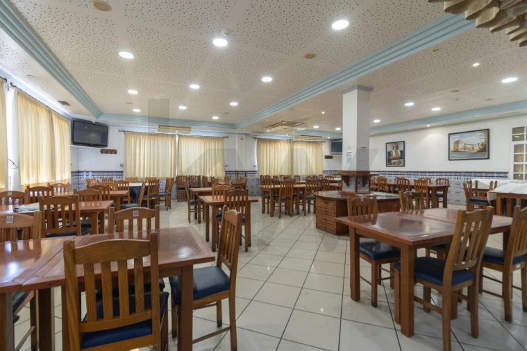 Negócio para Venda em Pechão Foto 7