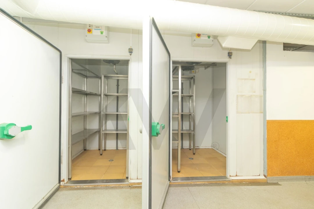 Negócio para Venda em Pechão Foto 51