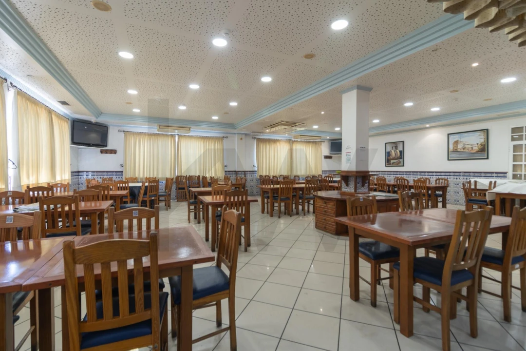 Negócio para Venda em Pechão Foto 7