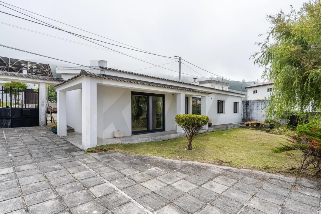 Moradia T5 para Venda em Vila Praia de Ancora Foto 42