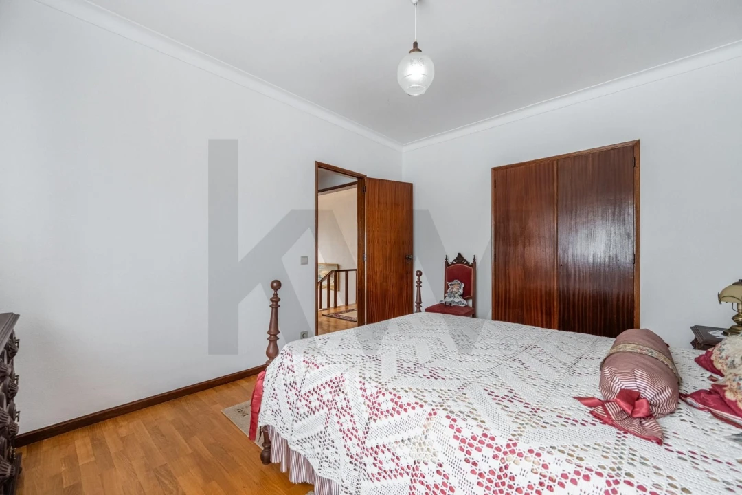 Moradia T5 para Venda em Vila Praia de Ancora Foto 32