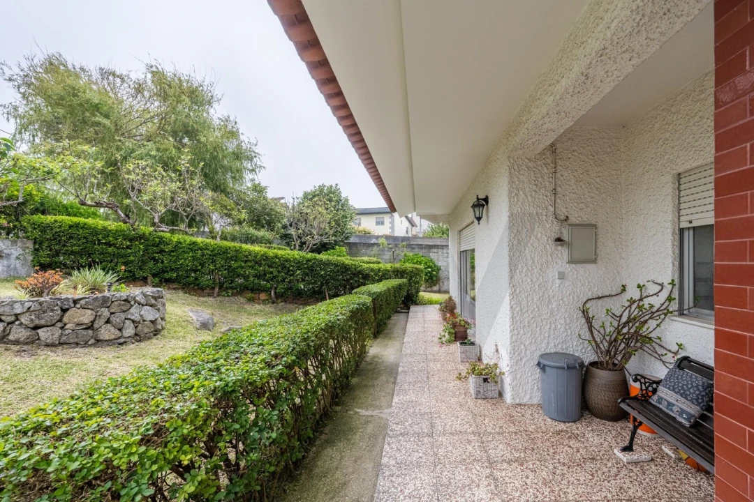 Moradia T5 para Venda em Vila Praia de Ancora Foto 19